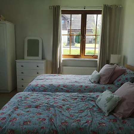 Lakeside House In * Drumshanbo