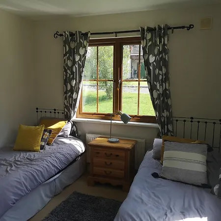 Lakeside House In Holiday home Drumshanbo