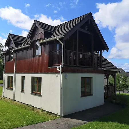Lakeside House In Holiday home *