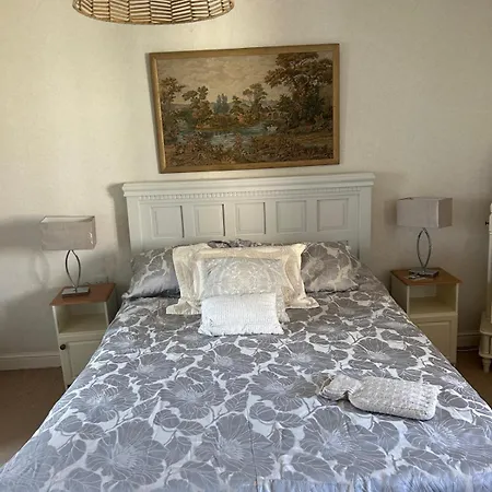 Lakeside House In בית נופש *
