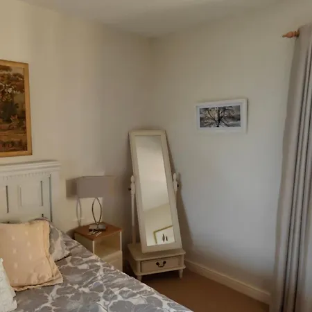 Lakeside House In بيت للعطل *