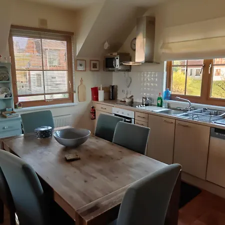 בית נופש Lakeside House In