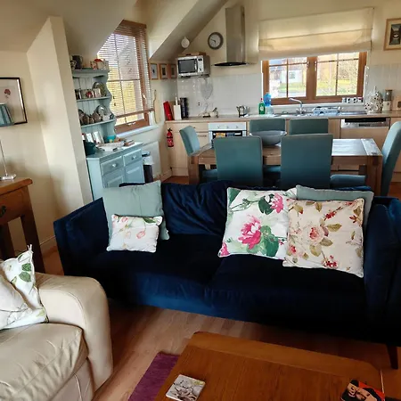 Lakeside House In * Drumshanbo