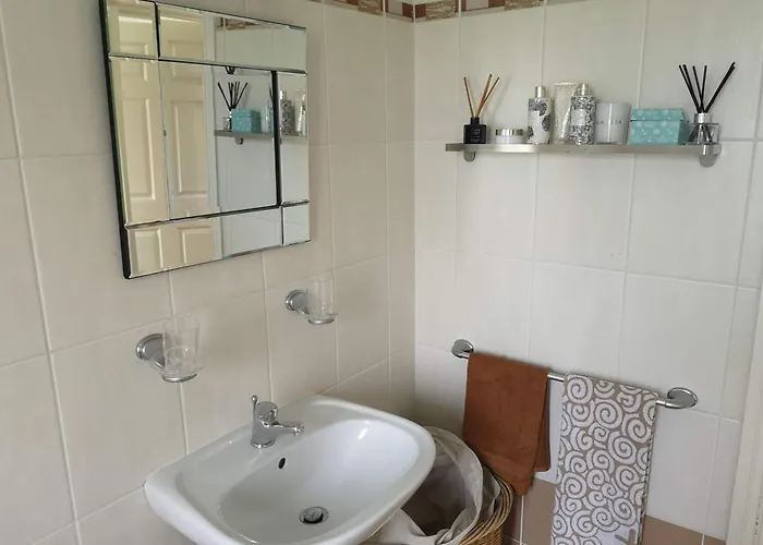 Lakeside House In * Drumshanbo