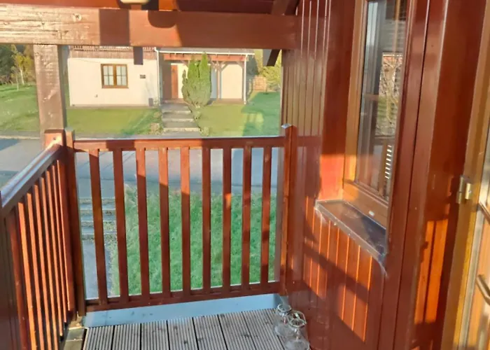 بيت للعطل Lakeside House In *